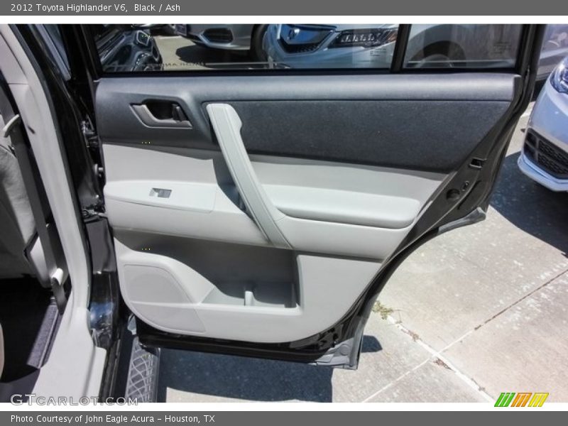 Black / Ash 2012 Toyota Highlander V6