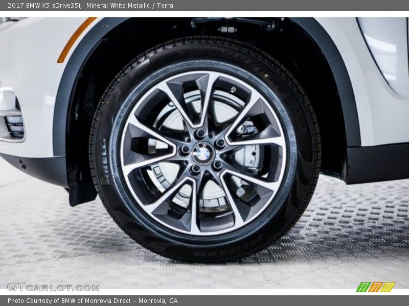 Mineral White Metallic / Terra 2017 BMW X5 sDrive35i