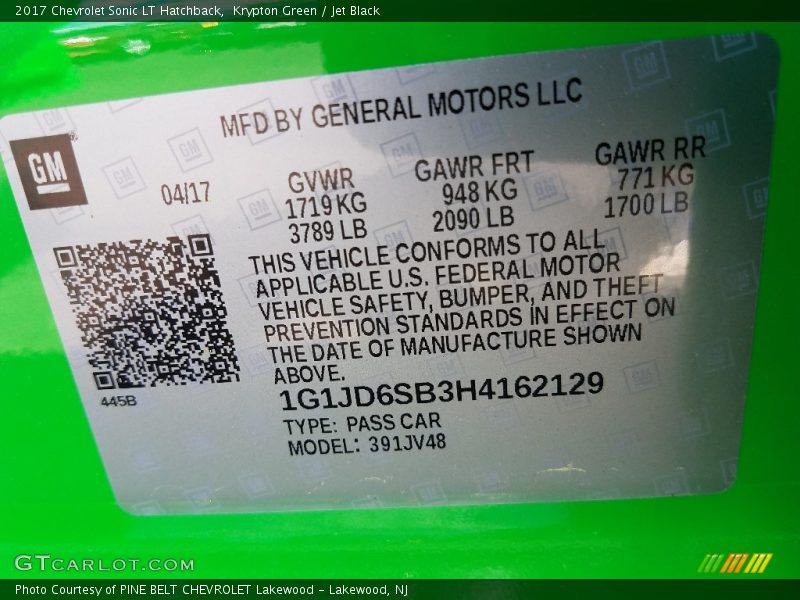 Krypton Green / Jet Black 2017 Chevrolet Sonic LT Hatchback