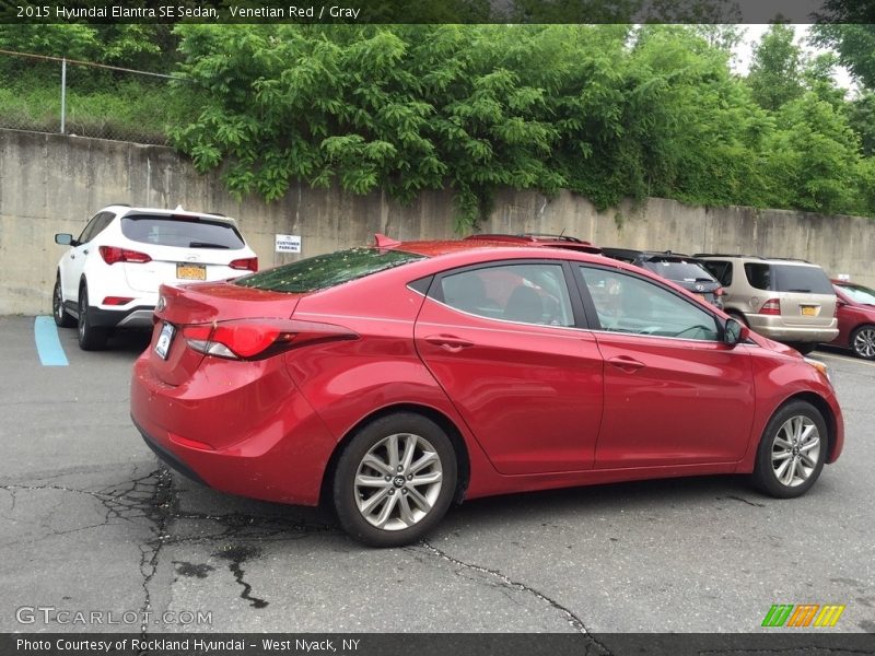 Venetian Red / Gray 2015 Hyundai Elantra SE Sedan