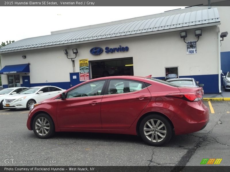 Venetian Red / Gray 2015 Hyundai Elantra SE Sedan