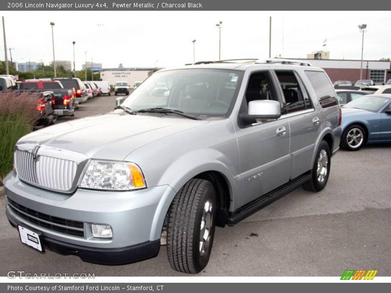 Pewter Metallic / Charcoal Black 2006 Lincoln Navigator Luxury 4x4