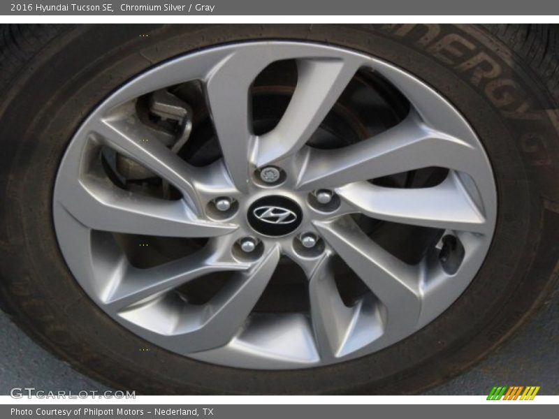 Chromium Silver / Gray 2016 Hyundai Tucson SE