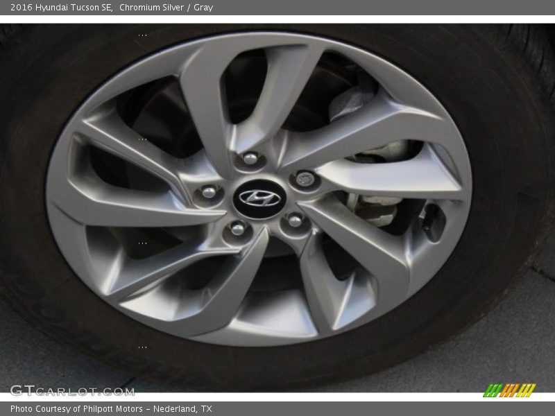 Chromium Silver / Gray 2016 Hyundai Tucson SE