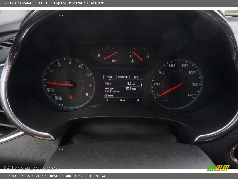 Pepperdust Metallic / Jet Black 2017 Chevrolet Cruze LT
