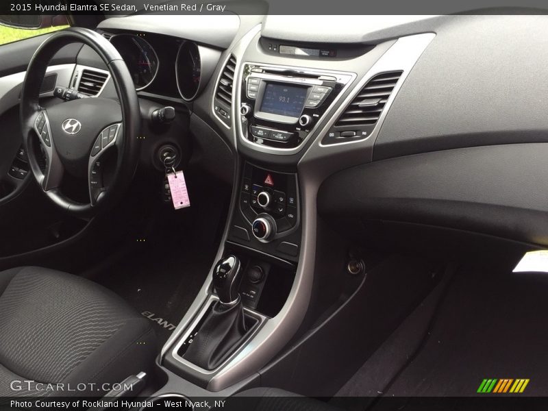 Venetian Red / Gray 2015 Hyundai Elantra SE Sedan