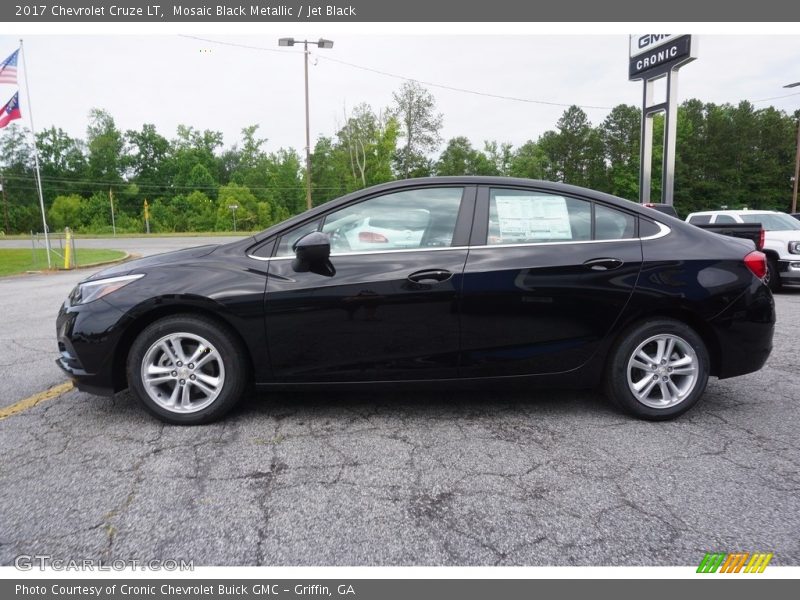 Mosaic Black Metallic / Jet Black 2017 Chevrolet Cruze LT
