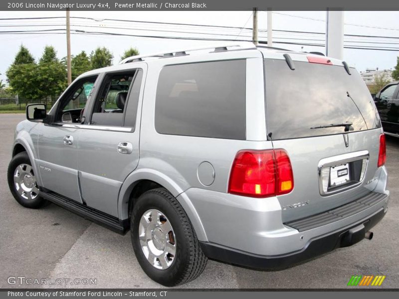 Pewter Metallic / Charcoal Black 2006 Lincoln Navigator Luxury 4x4