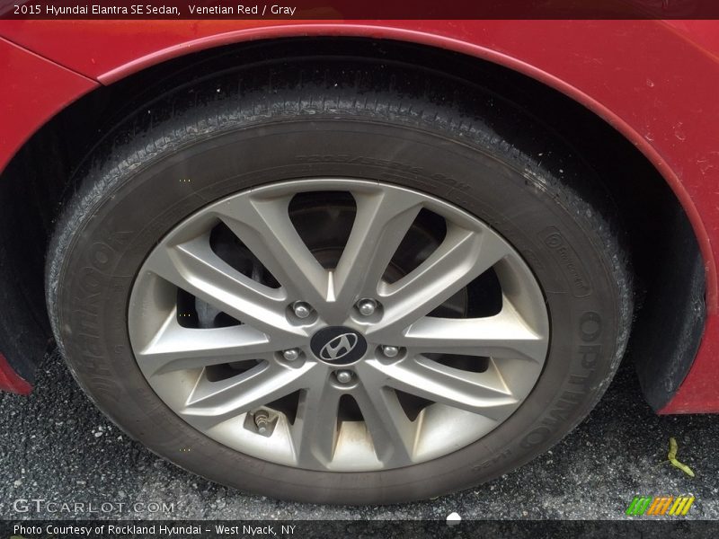 Venetian Red / Gray 2015 Hyundai Elantra SE Sedan