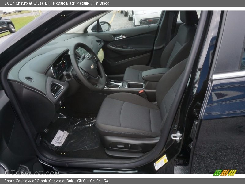 Mosaic Black Metallic / Jet Black 2017 Chevrolet Cruze LT