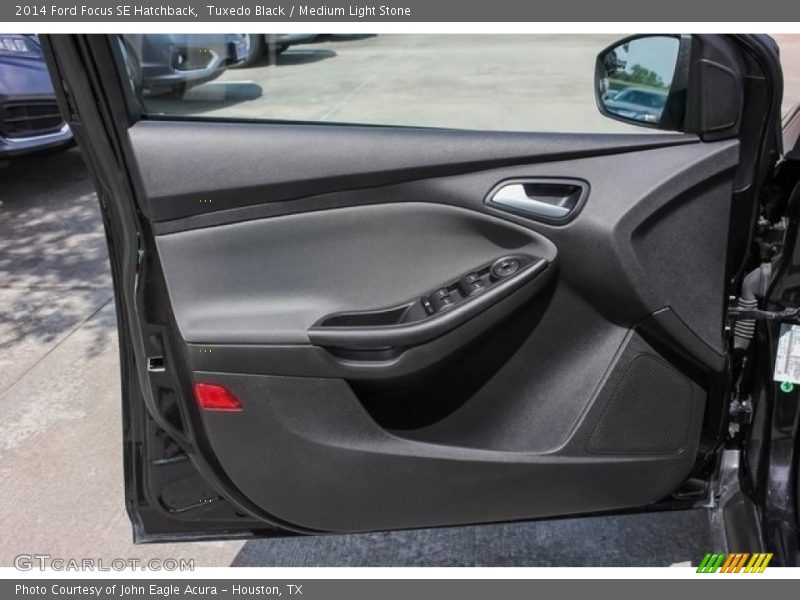 Tuxedo Black / Medium Light Stone 2014 Ford Focus SE Hatchback