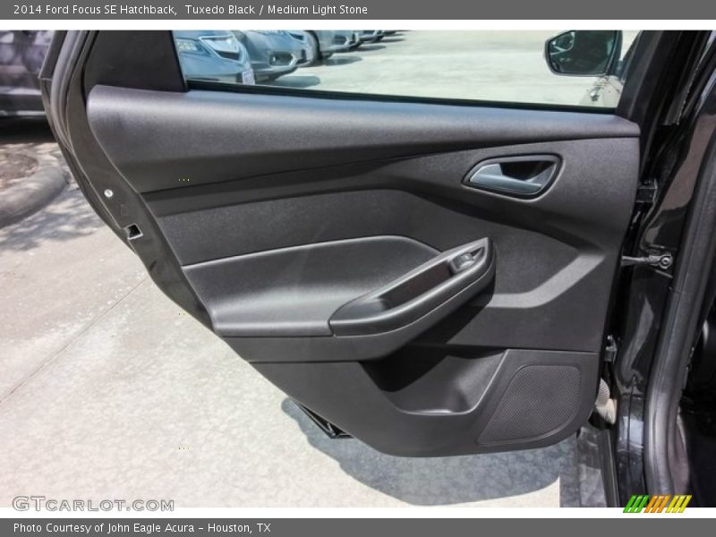 Tuxedo Black / Medium Light Stone 2014 Ford Focus SE Hatchback