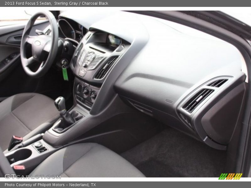 Sterling Gray / Charcoal Black 2013 Ford Focus S Sedan