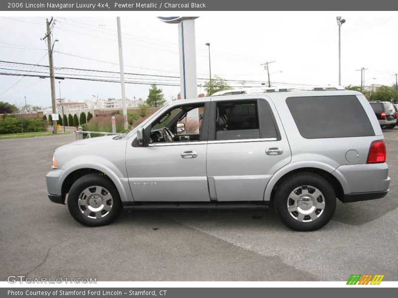 Pewter Metallic / Charcoal Black 2006 Lincoln Navigator Luxury 4x4