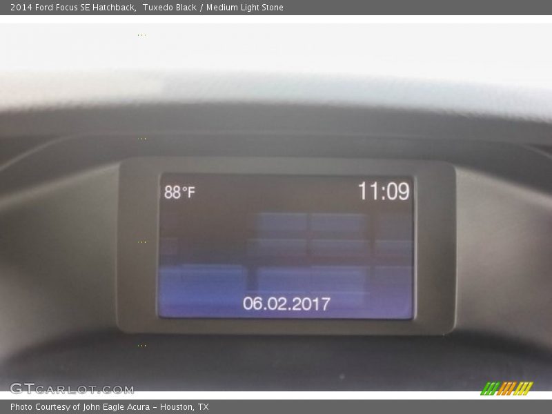 Tuxedo Black / Medium Light Stone 2014 Ford Focus SE Hatchback