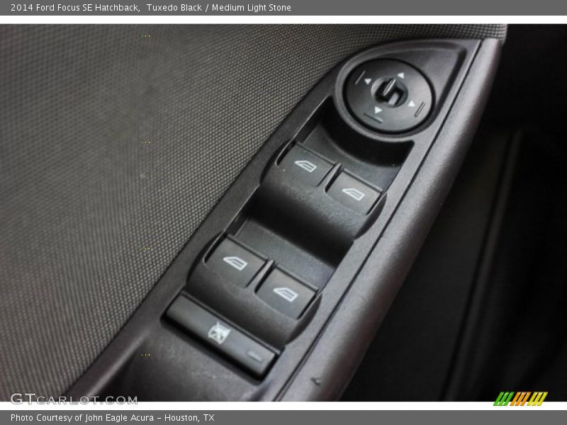 Tuxedo Black / Medium Light Stone 2014 Ford Focus SE Hatchback
