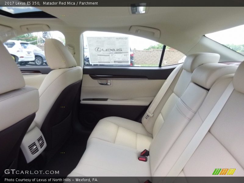 Matador Red Mica / Parchment 2017 Lexus ES 350