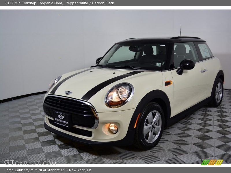 Pepper White / Carbon Black 2017 Mini Hardtop Cooper 2 Door