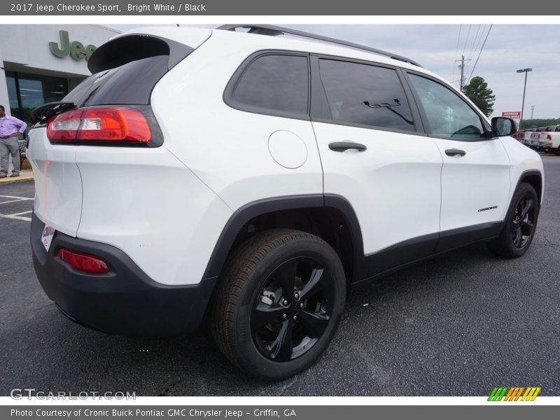 Bright White / Black 2017 Jeep Cherokee Sport