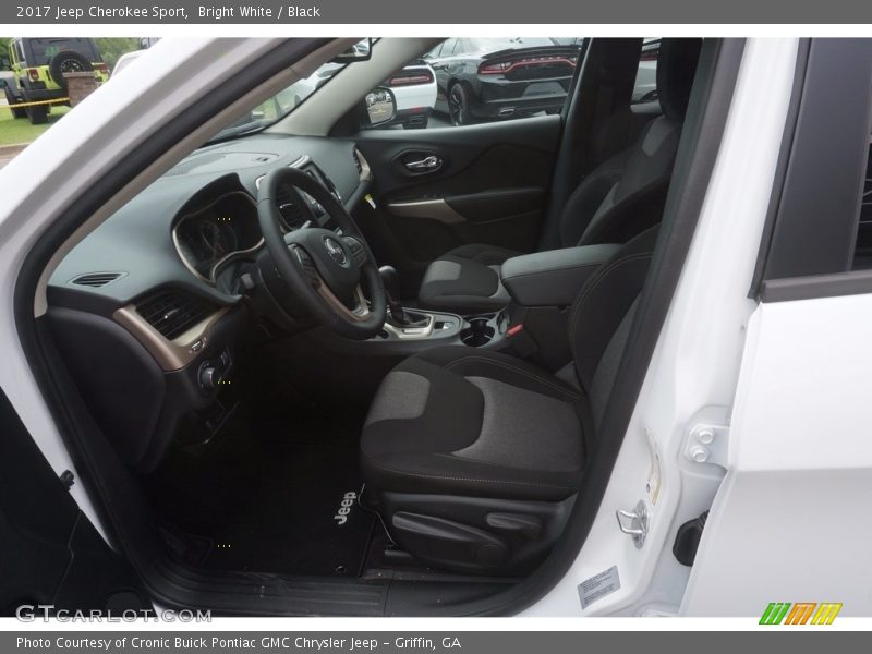 Bright White / Black 2017 Jeep Cherokee Sport