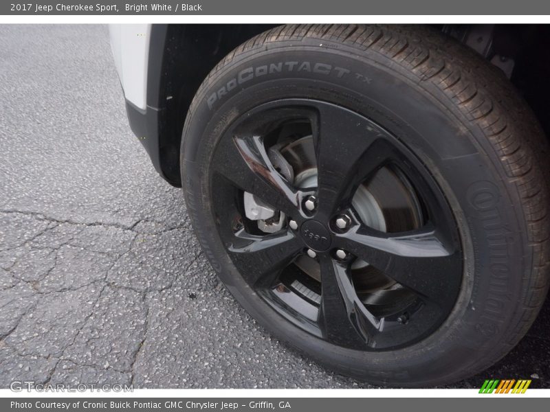 Bright White / Black 2017 Jeep Cherokee Sport