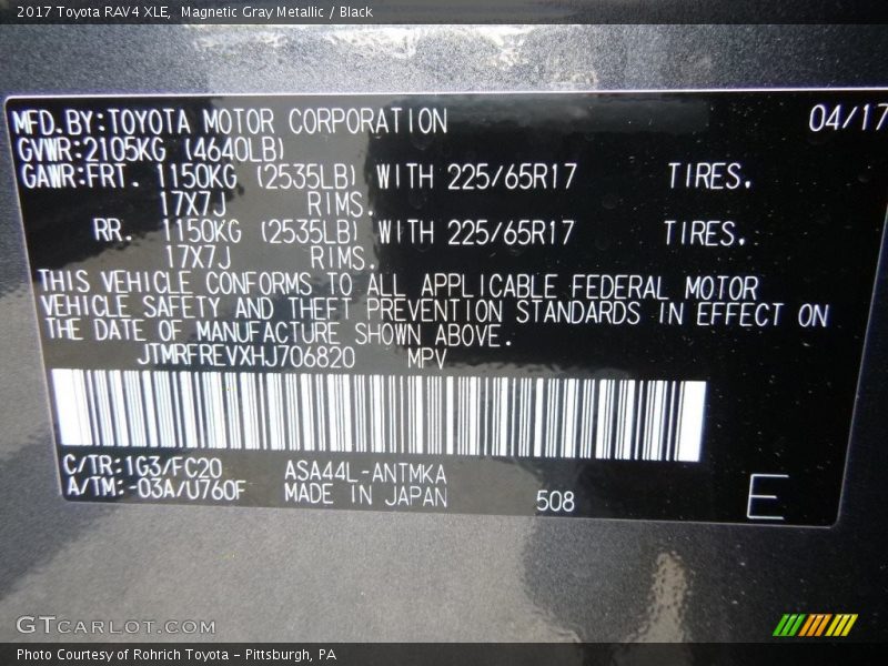 Magnetic Gray Metallic / Black 2017 Toyota RAV4 XLE