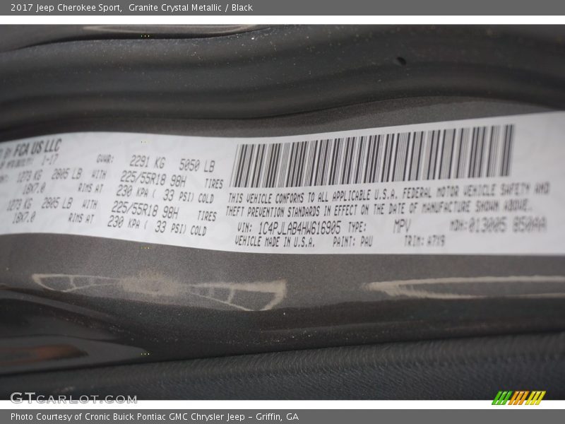 Granite Crystal Metallic / Black 2017 Jeep Cherokee Sport