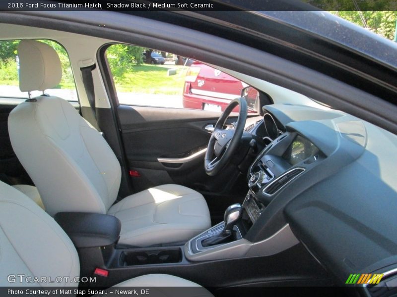 Shadow Black / Medium Soft Ceramic 2016 Ford Focus Titanium Hatch