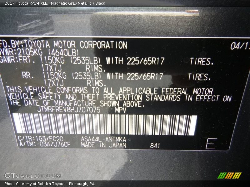 Magnetic Gray Metallic / Black 2017 Toyota RAV4 XLE