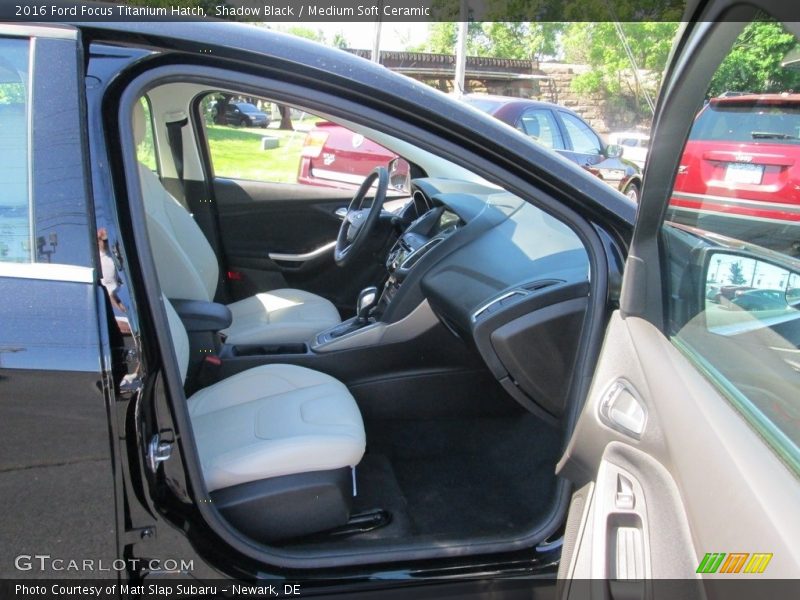 Shadow Black / Medium Soft Ceramic 2016 Ford Focus Titanium Hatch
