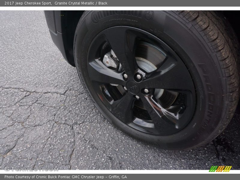 Granite Crystal Metallic / Black 2017 Jeep Cherokee Sport