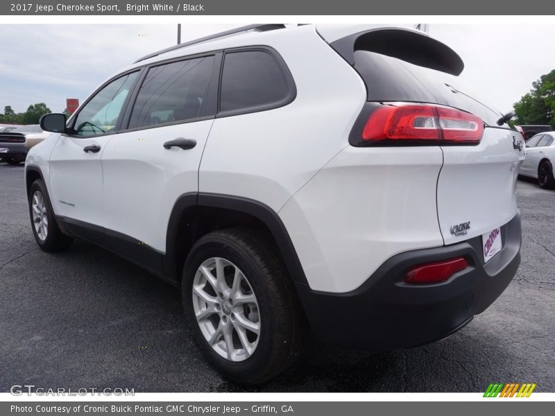 Bright White / Black 2017 Jeep Cherokee Sport