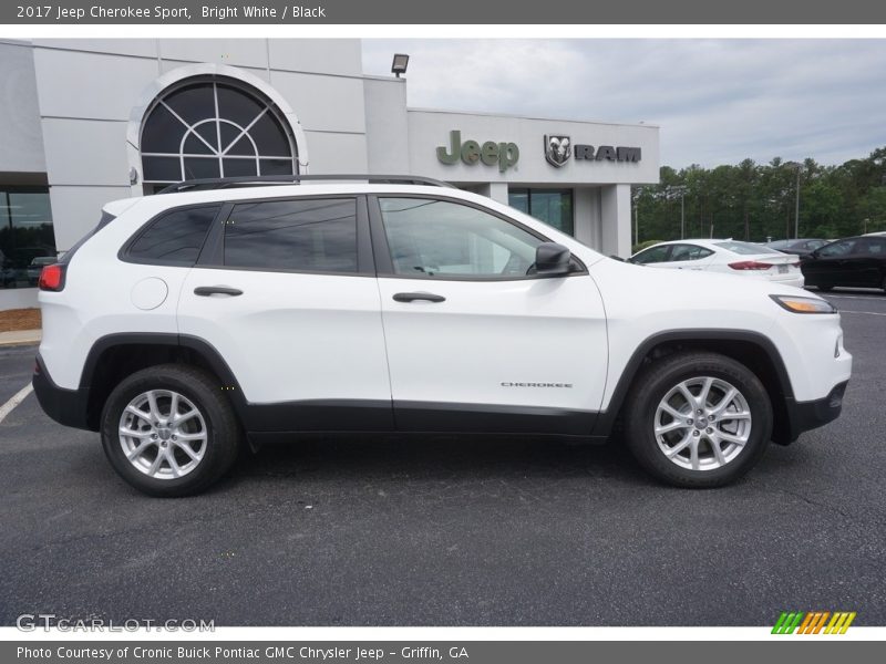 Bright White / Black 2017 Jeep Cherokee Sport