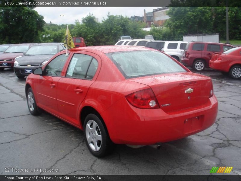 Victory Red / Neutral Beige 2005 Chevrolet Cobalt Sedan