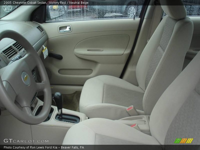 Victory Red / Neutral Beige 2005 Chevrolet Cobalt Sedan