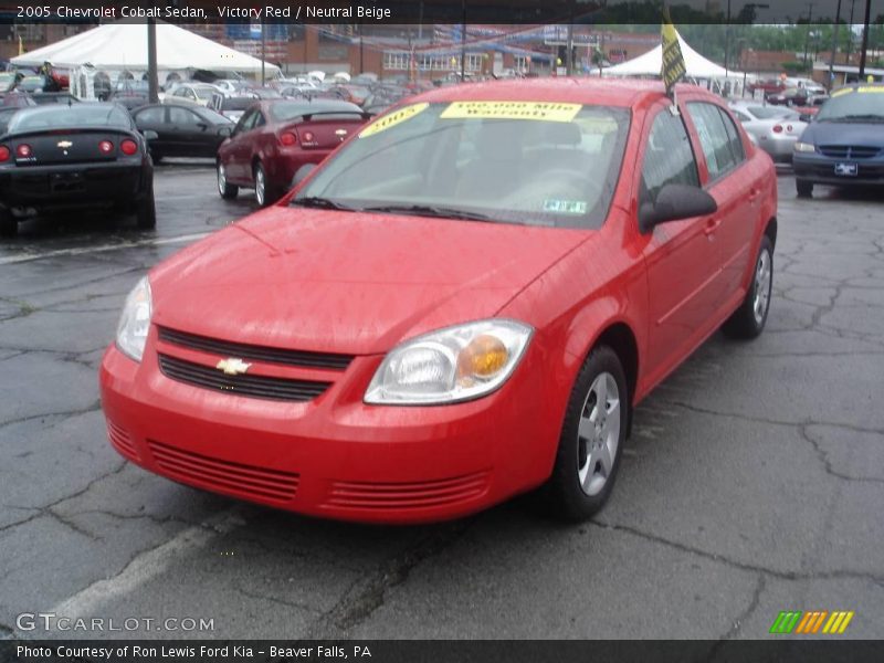 Victory Red / Neutral Beige 2005 Chevrolet Cobalt Sedan