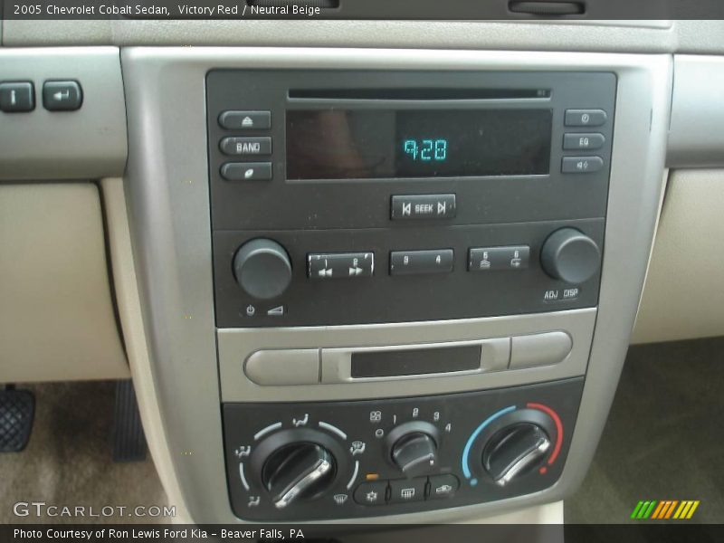 Victory Red / Neutral Beige 2005 Chevrolet Cobalt Sedan