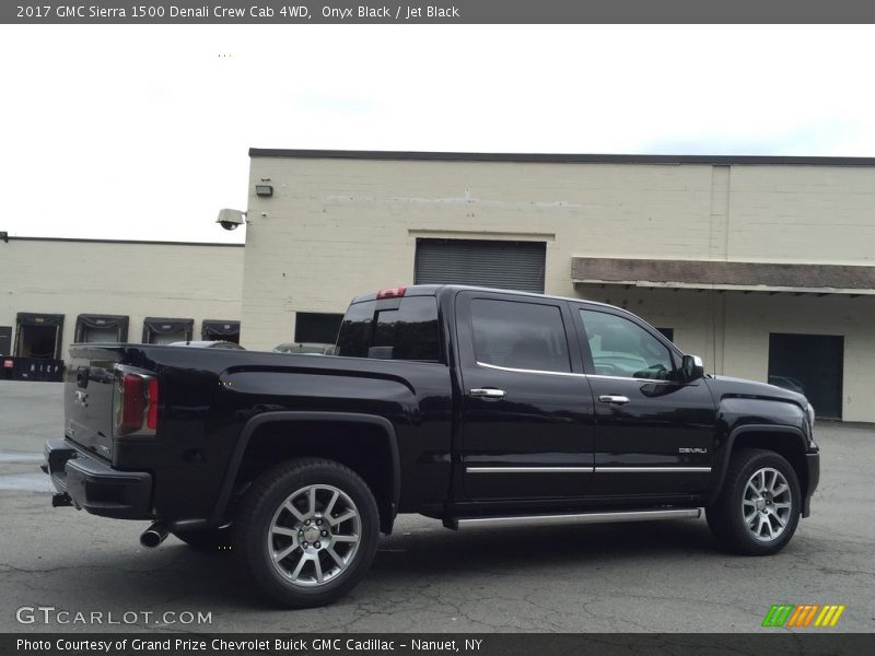 Onyx Black / Jet Black 2017 GMC Sierra 1500 Denali Crew Cab 4WD