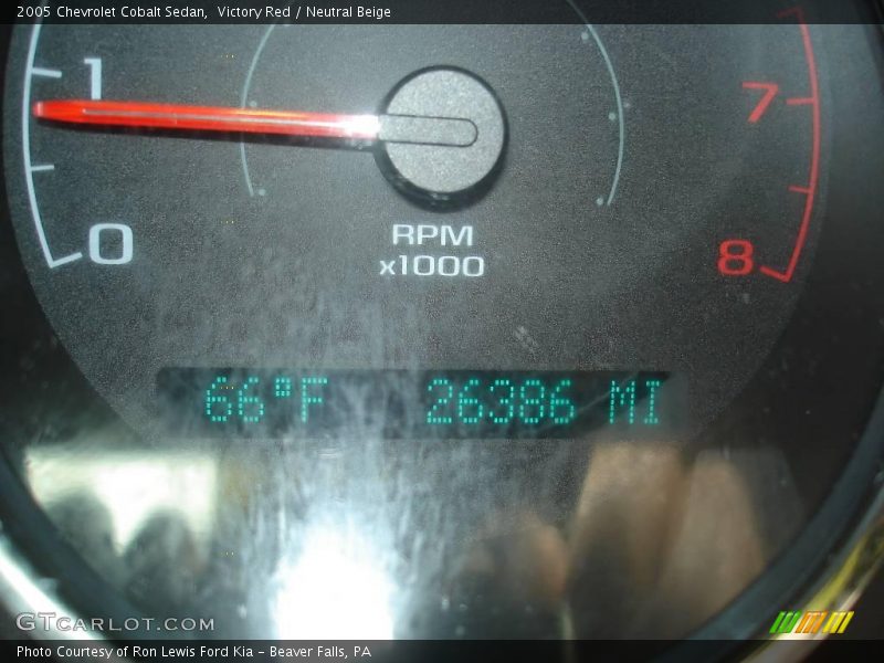 Victory Red / Neutral Beige 2005 Chevrolet Cobalt Sedan