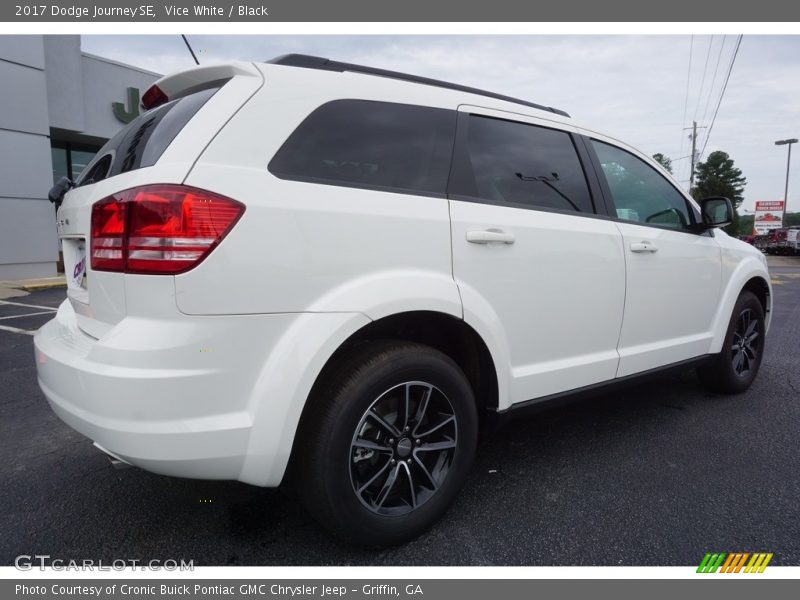 Vice White / Black 2017 Dodge Journey SE