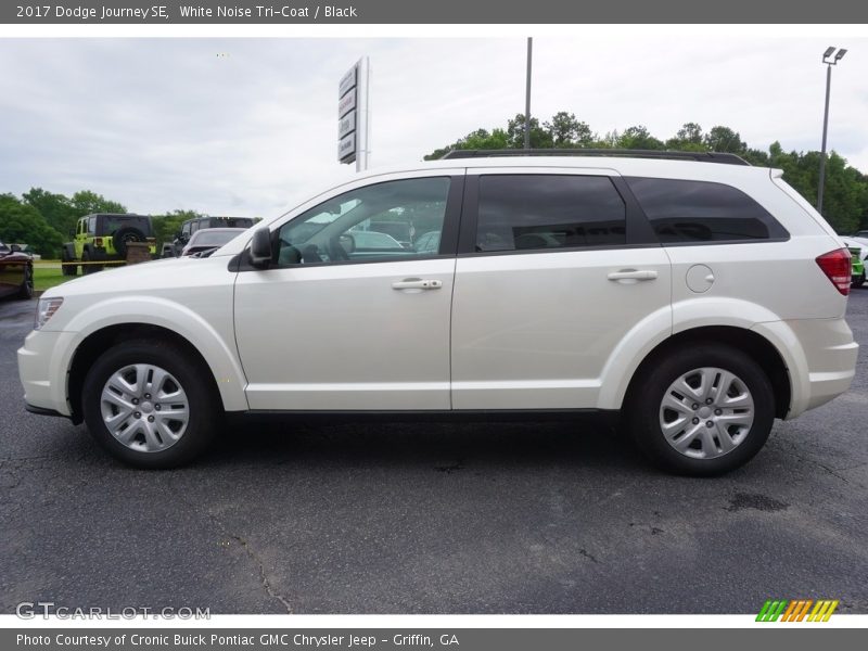 White Noise Tri-Coat / Black 2017 Dodge Journey SE