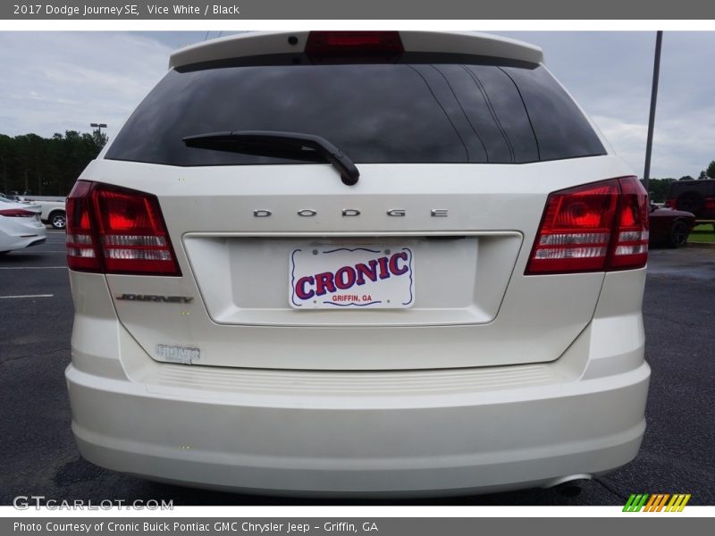 Vice White / Black 2017 Dodge Journey SE