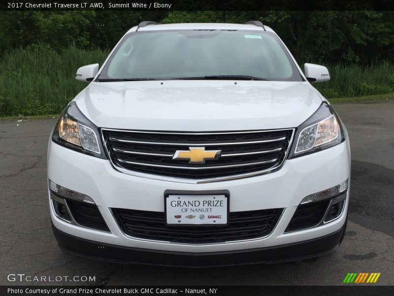 Summit White / Ebony 2017 Chevrolet Traverse LT AWD