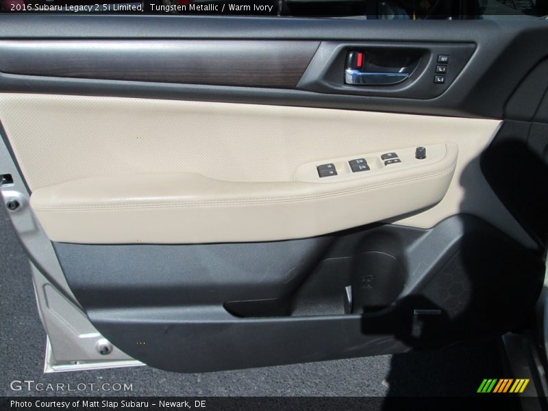 Tungsten Metallic / Warm Ivory 2016 Subaru Legacy 2.5i Limited
