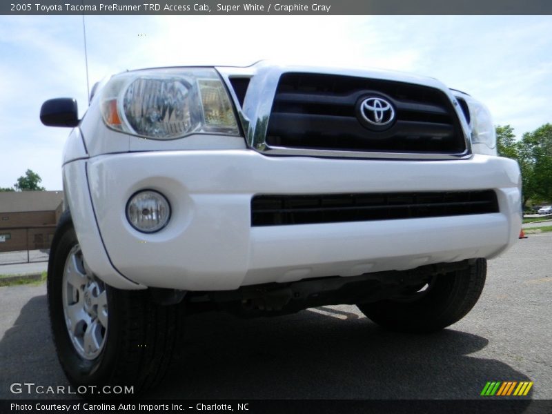 Super White / Graphite Gray 2005 Toyota Tacoma PreRunner TRD Access Cab