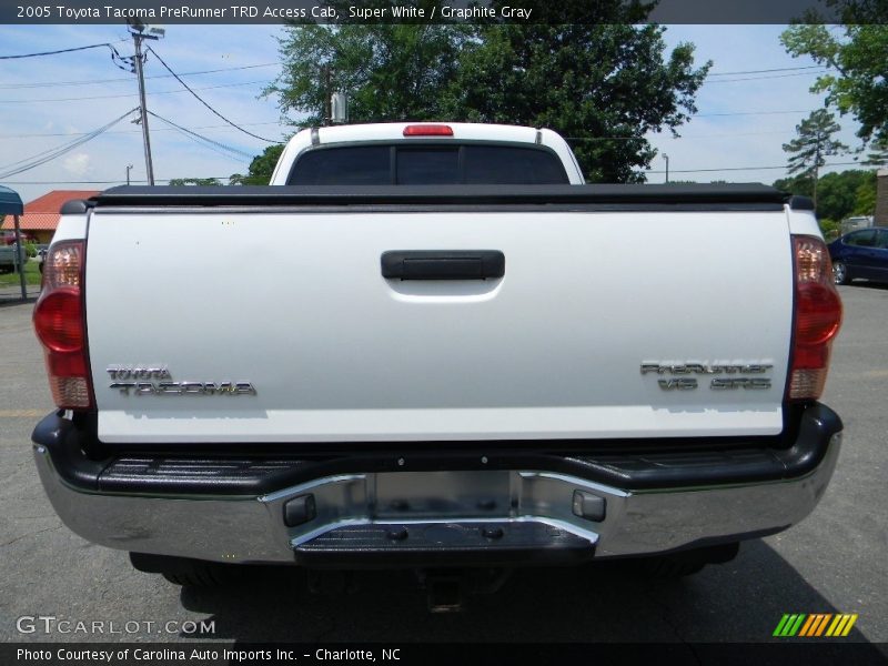 Super White / Graphite Gray 2005 Toyota Tacoma PreRunner TRD Access Cab