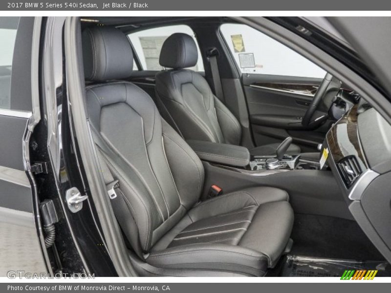 Jet Black / Black 2017 BMW 5 Series 540i Sedan