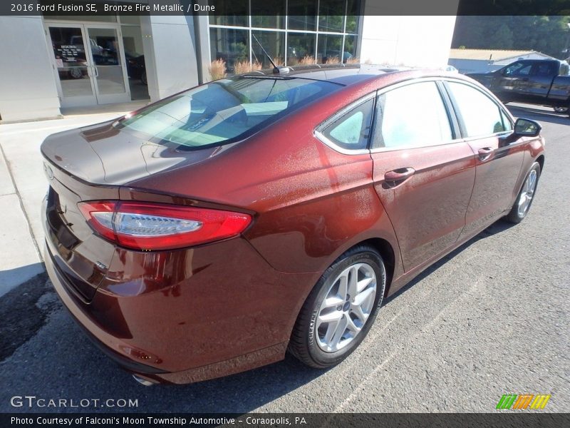 Bronze Fire Metallic / Dune 2016 Ford Fusion SE
