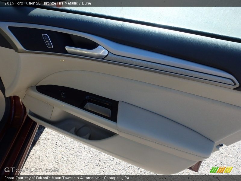 Bronze Fire Metallic / Dune 2016 Ford Fusion SE