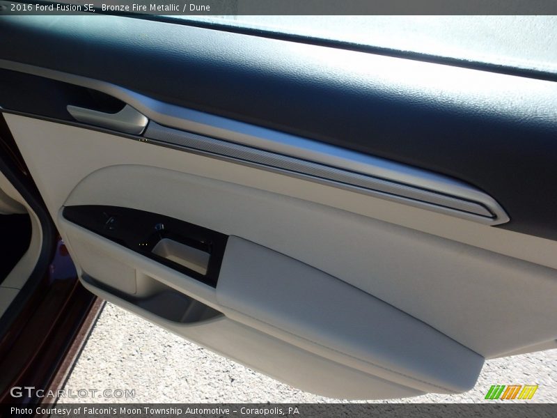 Bronze Fire Metallic / Dune 2016 Ford Fusion SE